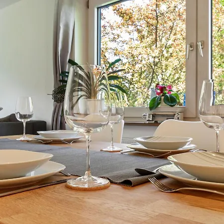 Large With Garden In A District Of Apartment *